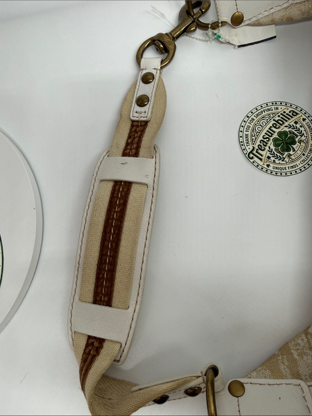 Vintage cream and tan Coach - Picture 4 of 17